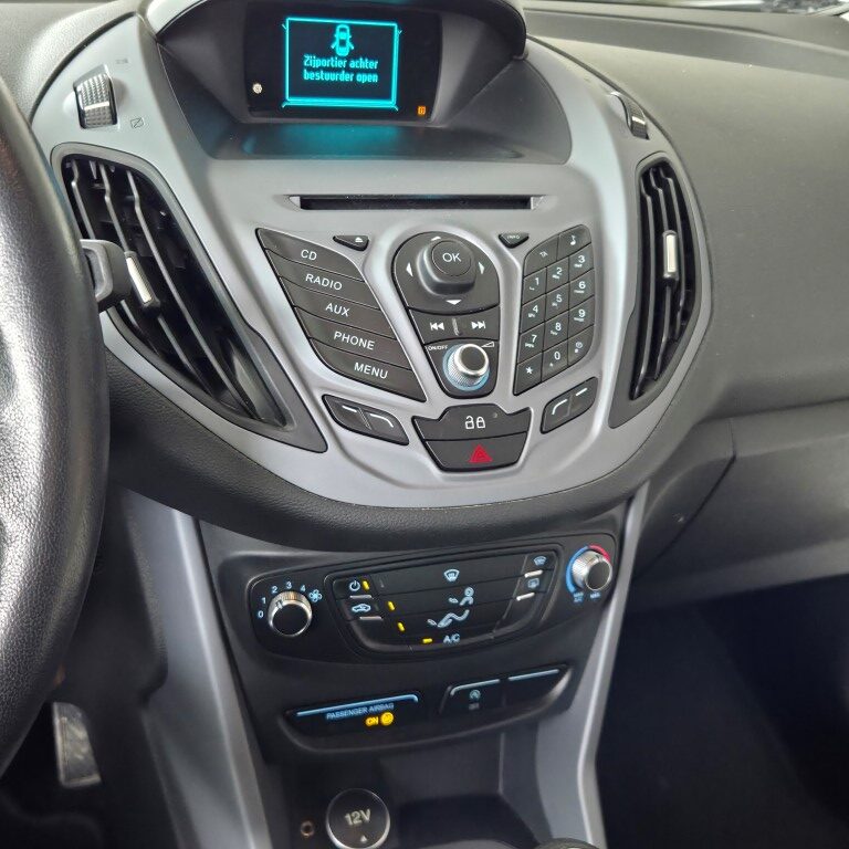 Ford B-Max 1.0i 9