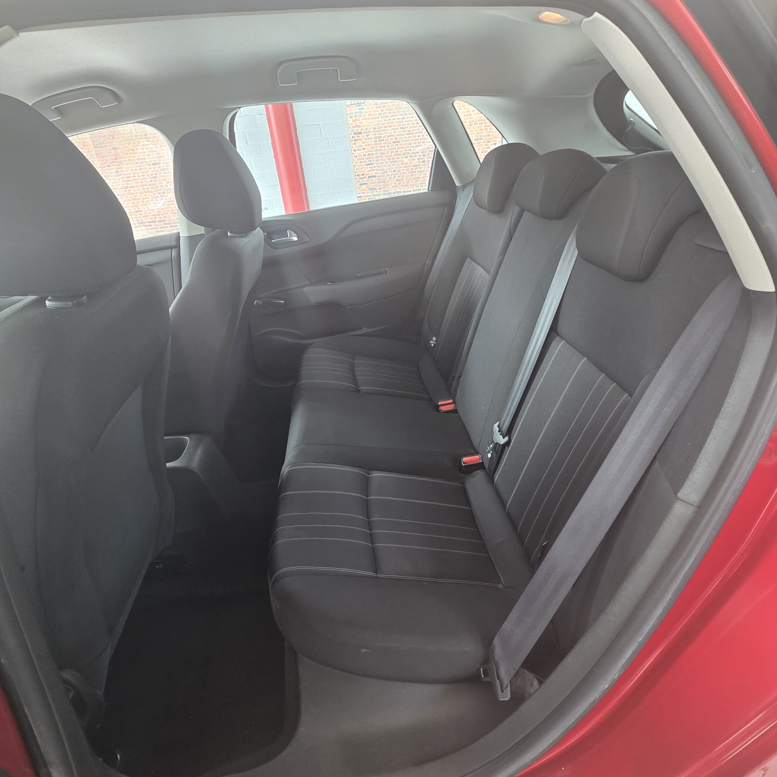 Citroën C4 1.4 Vti 5